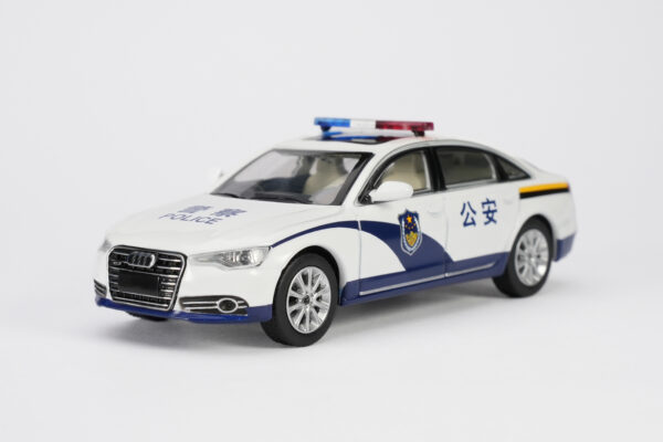 AUDI A6L(C7)-POLICE