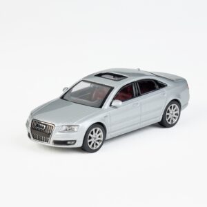 AUDI A8(D3)-SILVERY
